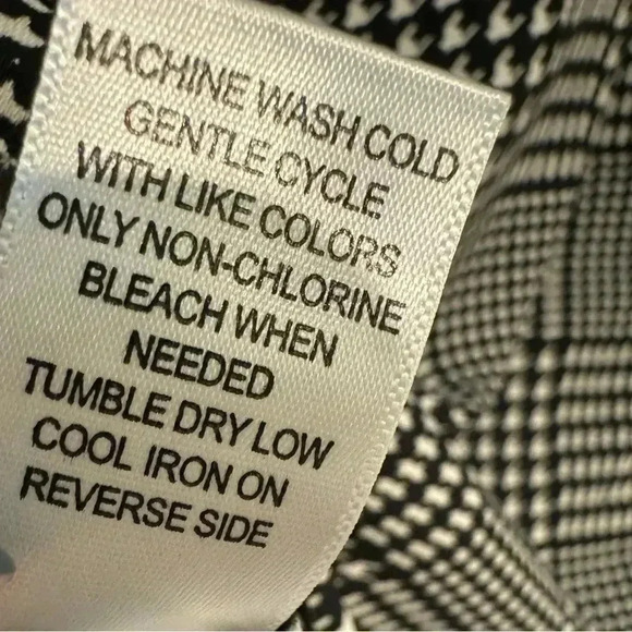 Black and White Women’s Appleseed’s Button Up - Picture 6 of 6